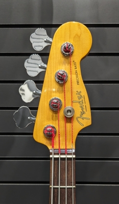 Fender American Pro II P-Bass, Rosewood Fingerboard - 3-Colour Sunburst 3